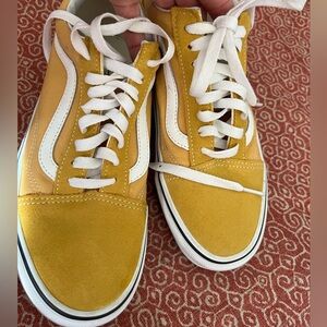 Vans Old Skool honey gold  suede skate shoe/ sneakers never worn